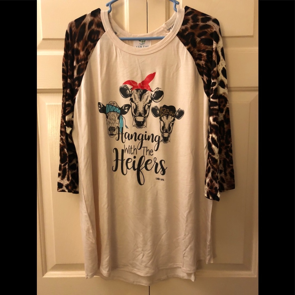 Hanging with my heifers raglan tee